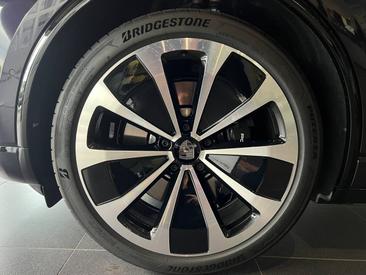 Porsche Macan Electrique Turbo — photo 6