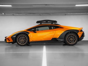 Lamborghini Aventador — photo 4