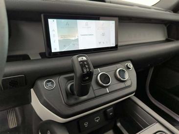 Land Rover Defender 110 S Awd 3.0d I6 Mhev 200cv Auto — photo 10