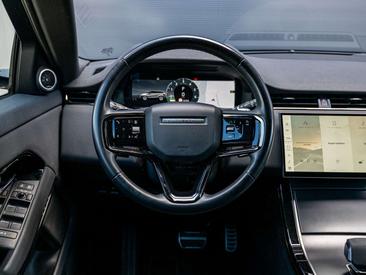 Land Rover Range Rover Evoque P300e R-Dynamic HSE — photo 6