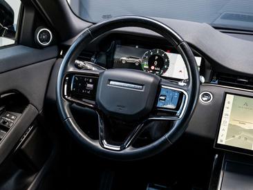 Land Rover Range Rover Evoque P300e R-Dynamic HSE — photo 9