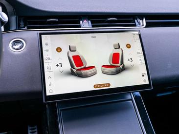 Land Rover Range Rover Evoque P300e R-Dynamic HSE — photo 23