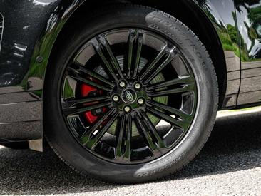 Land Rover Range Rover Evoque P300e R-Dynamic HSE — photo 35