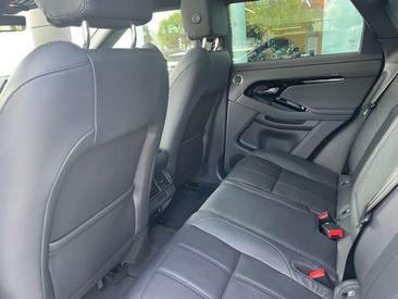Land Rover Range Rover Evoque 1.5 I3 PHEV Dynamic SE AWD Auto — photo 9