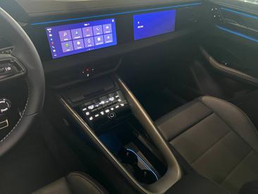 Porsche Macan Electrique Turbo — photo 15