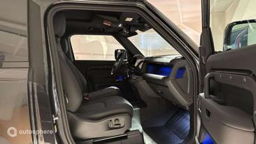 Land Rover Defender 90 Hard Top X-Dynamic SE 3.0 D250 — photo 15
