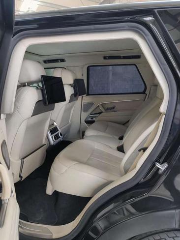 Land Rover Range Rover 4.4 P530 Autobiography — photo 16