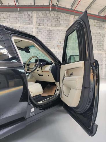 Land Rover Range Rover 4.4 P530 Autobiography — photo 23