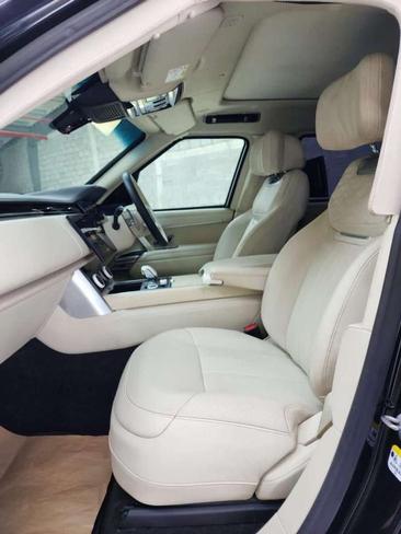 Land Rover Range Rover 4.4 P530 Autobiography — photo 27