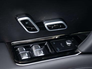 Land Rover Range Rover Sport 3.0 P550e Autobiography PHEV — photo 18