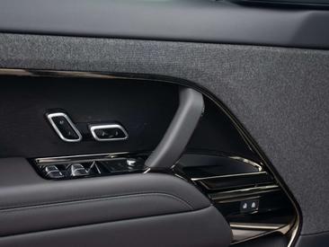 Land Rover Range Rover Sport 3.0 P550e Autobiography PHEV — photo 19