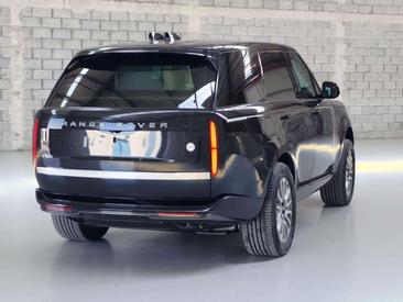 Land Rover Range Rover 4.4 P530 Autobiography — photo 34