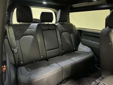 Land Rover Defender 90 X-Dynamic SE 3.0D I6 200 CV AWD Auto — photo 5