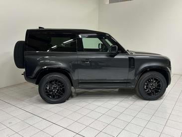 Land Rover Defender 90 X-Dynamic SE 3.0D I6 200 CV AWD Auto — photo 6