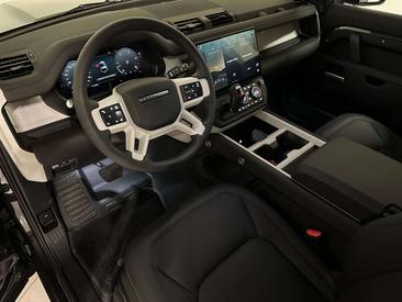 Land Rover Defender 90 X-Dynamic SE 3.0D I6 200 CV AWD Auto — photo 15