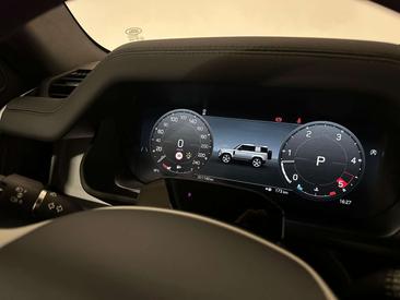 Land Rover Defender 90 X-Dynamic SE 3.0D I6 200 CV AWD Auto — photo 22
