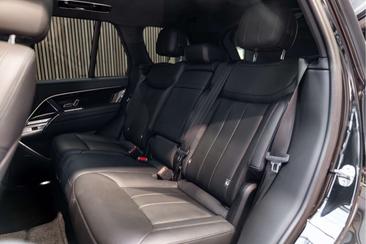 Land Rover Range Rover HSE P550E — photo 10
