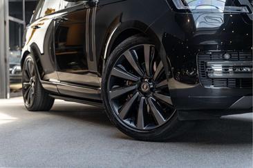 Land Rover Range Rover HSE P550E — photo 13