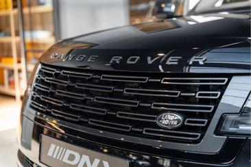 Land Rover Range Rover HSE P550E — photo 16