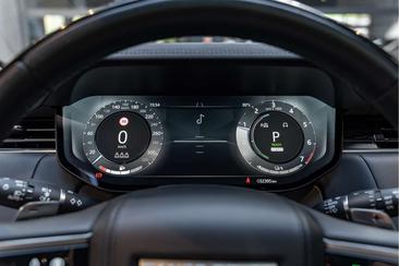 Land Rover Range Rover HSE P550E — photo 34