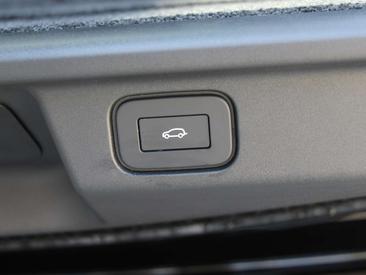 Land Rover Range Rover Autobiography PHEV P550e — photo 9