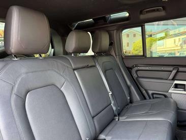 Land Rover Defender 110 S Awd 3.0d I6 Mhev — photo 15