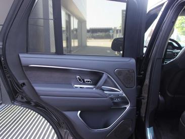 Land Rover Range Rover Autobiography PHEV P550e — photo 32