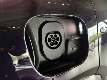 Porsche Macan Electrique Turbo — photo 34