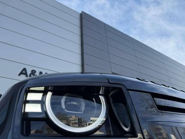 Land Rover Defender 110 D250 S AWD Auto 26MY Gris — photo 9