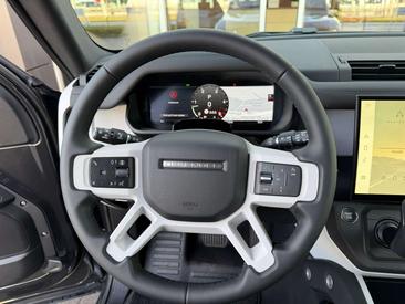 Land Rover Defender 110 D250 S AWD Auto 26MY Gris — photo 18