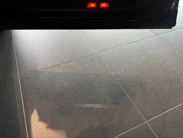 Porsche Macan Electrique Turbo — photo 35