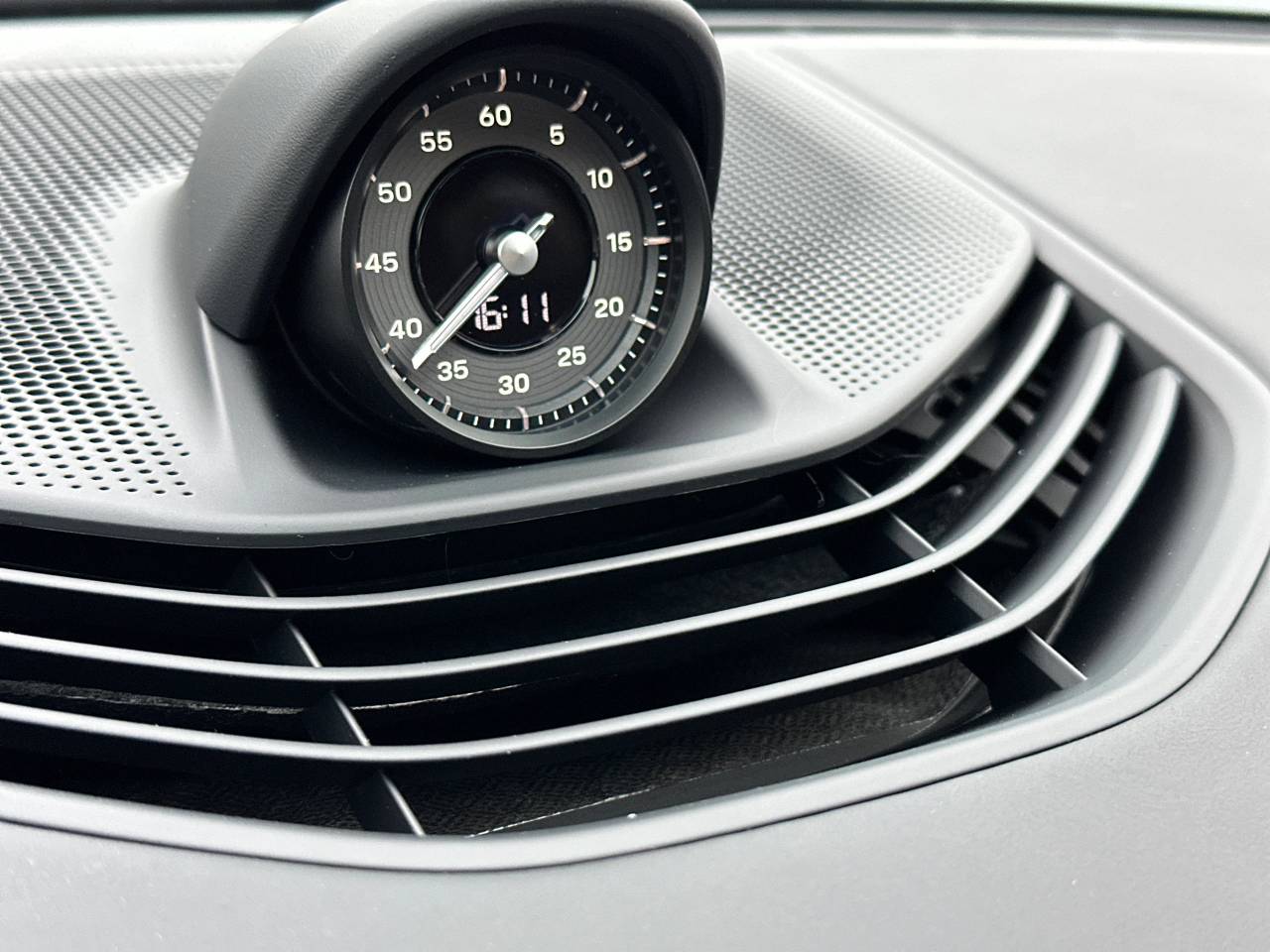 Porsche Taycan ph2 Sport Turismo - 2025 - Joinsteer - #23