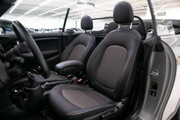 Mini Cabrio Business Cooper — photo 6