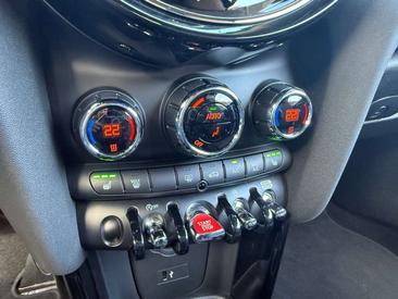 Mini Cabriolet Cabriolet Cooper C — photo 12