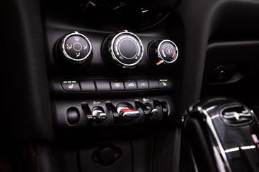 Mini Cabrio Business Cooper — photo 11