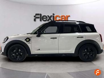 Mini Countryman COOPER SE — photo 3