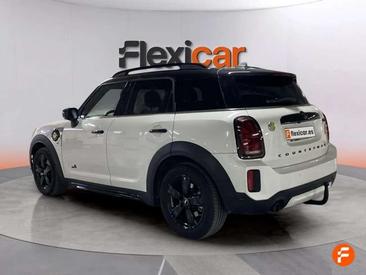 Mini Countryman COOPER SE — photo 4