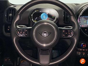 Mini Countryman COOPER SE — photo 10