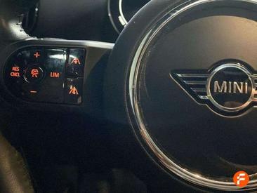 Mini Countryman COOPER SE — photo 11
