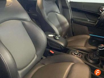 Mini Countryman COOPER SE — photo 23