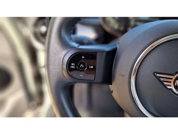 Mini Hatch 3 Portes Camden One — photo 42