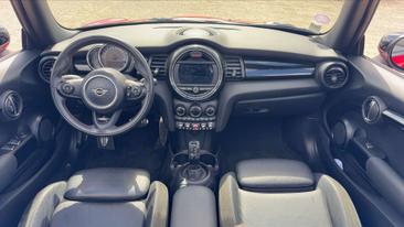 Mini Cabrio JCW Cooper — photo 10