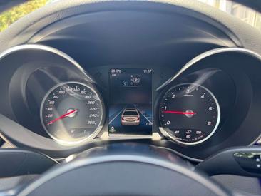 Mercedes Classe C 300 AMG Line — photo 19