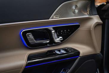 Mercedes SL 63 AMG 63 — photo 17