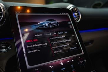 Mercedes SL 63 AMG 63 — photo 22