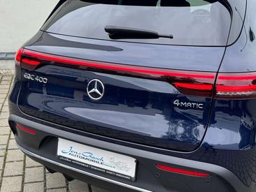 Mercedes EQC 400 — photo 28