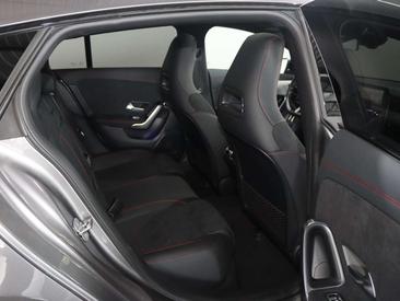 Mercedes CLA 180 Business — photo 4