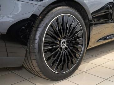 Mercedes CLE 200 Night Edition — photo 9