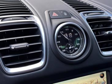 Porsche 981 Cayman Boxster Spyder — photo 18