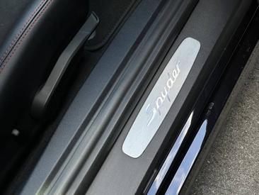 Porsche 981 Cayman Boxster Spyder — photo 23